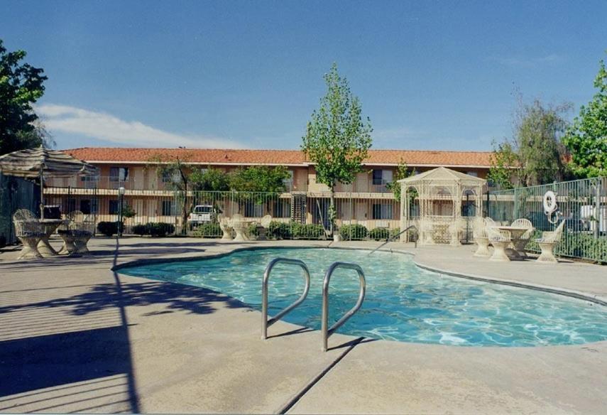 Applegate Inn Atwater Dış mekan fotoğraf