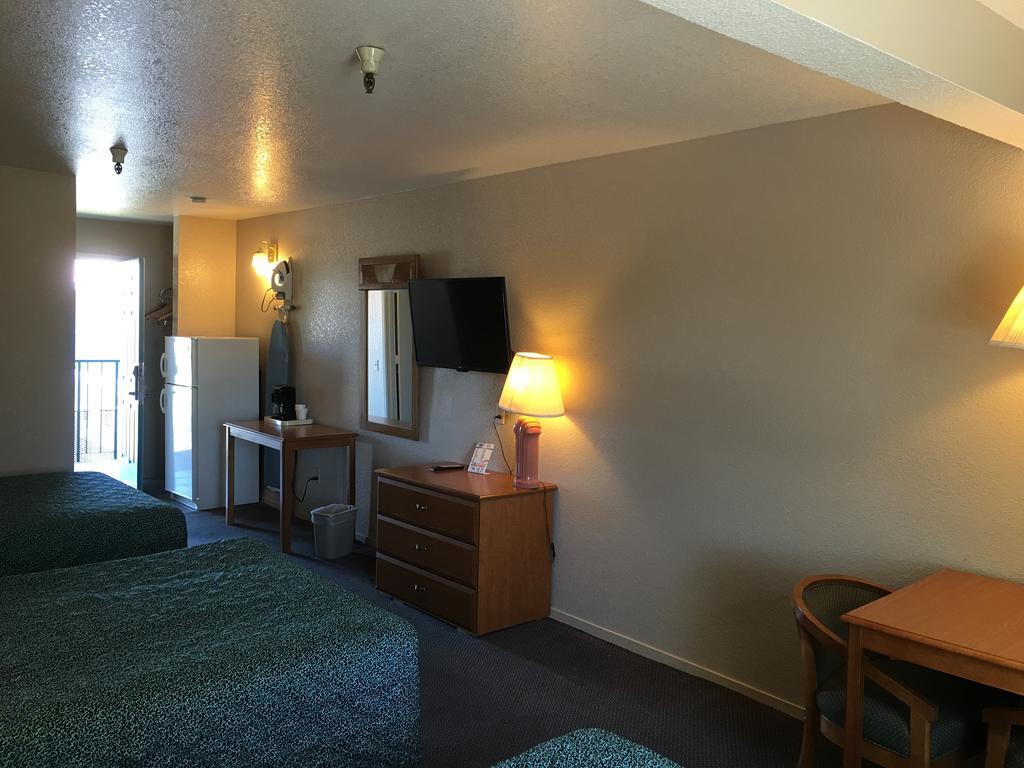 Applegate Inn Atwater Dış mekan fotoğraf