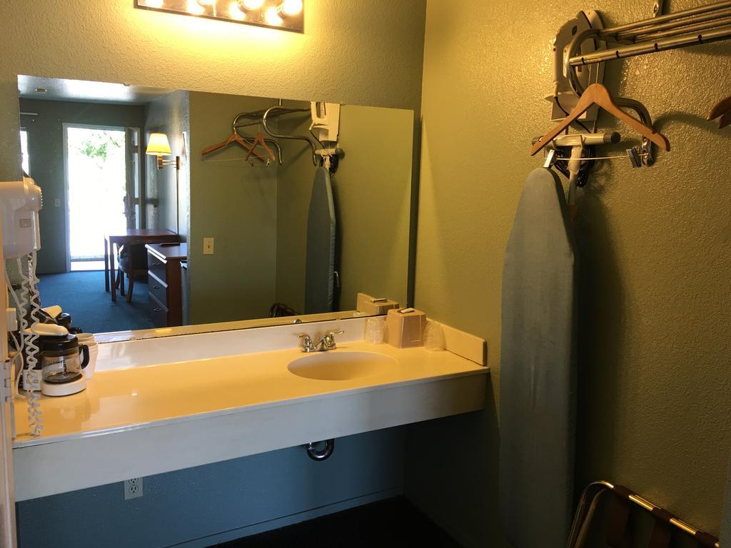 Applegate Inn Atwater Dış mekan fotoğraf