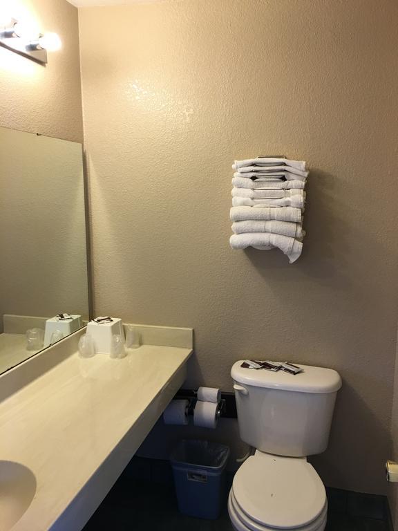 Applegate Inn Atwater Dış mekan fotoğraf