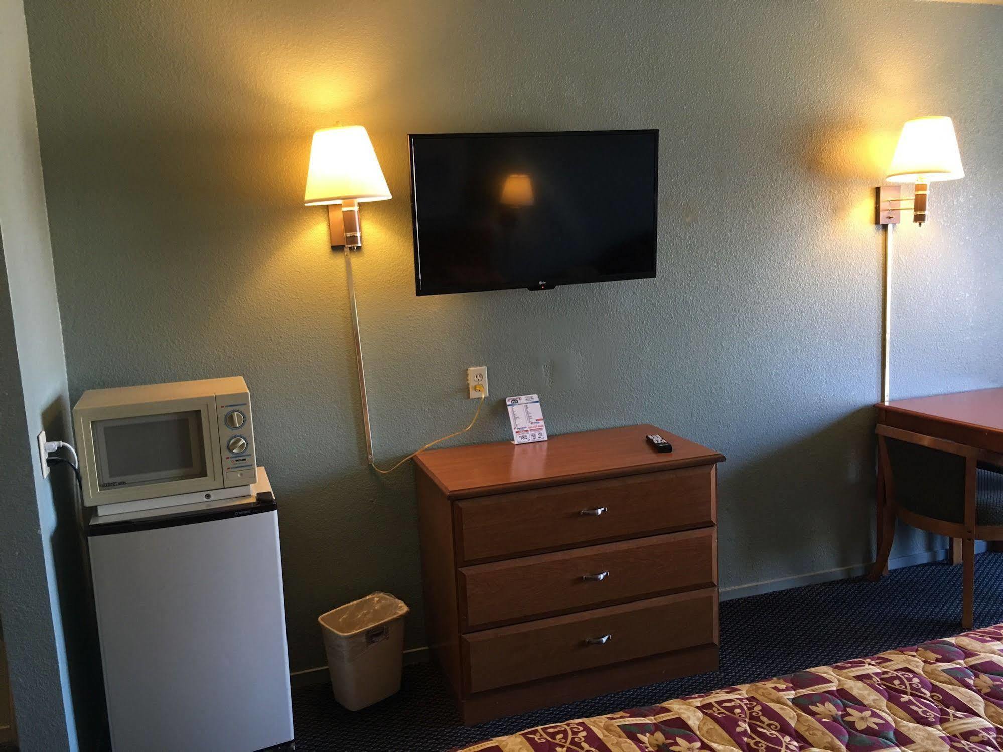 Applegate Inn Atwater Dış mekan fotoğraf